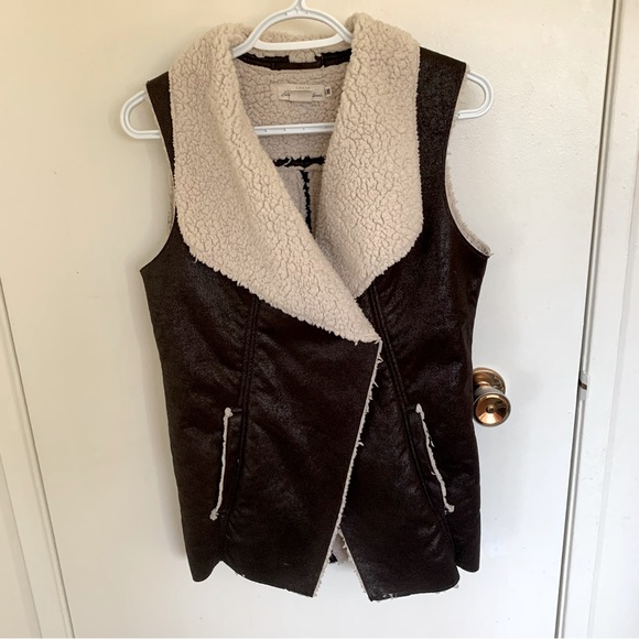 H&M L.O.G.G XS faux Sherpa faux suede vest - Picture 1 of 5
